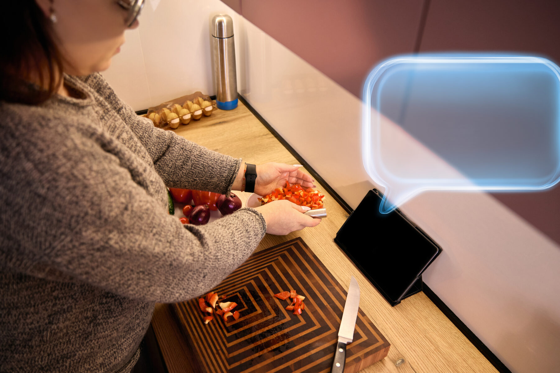 This smart calendar can organize your life and fridge. But does it make things easier?